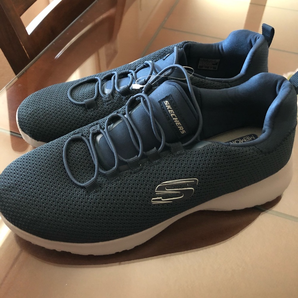 Skechers